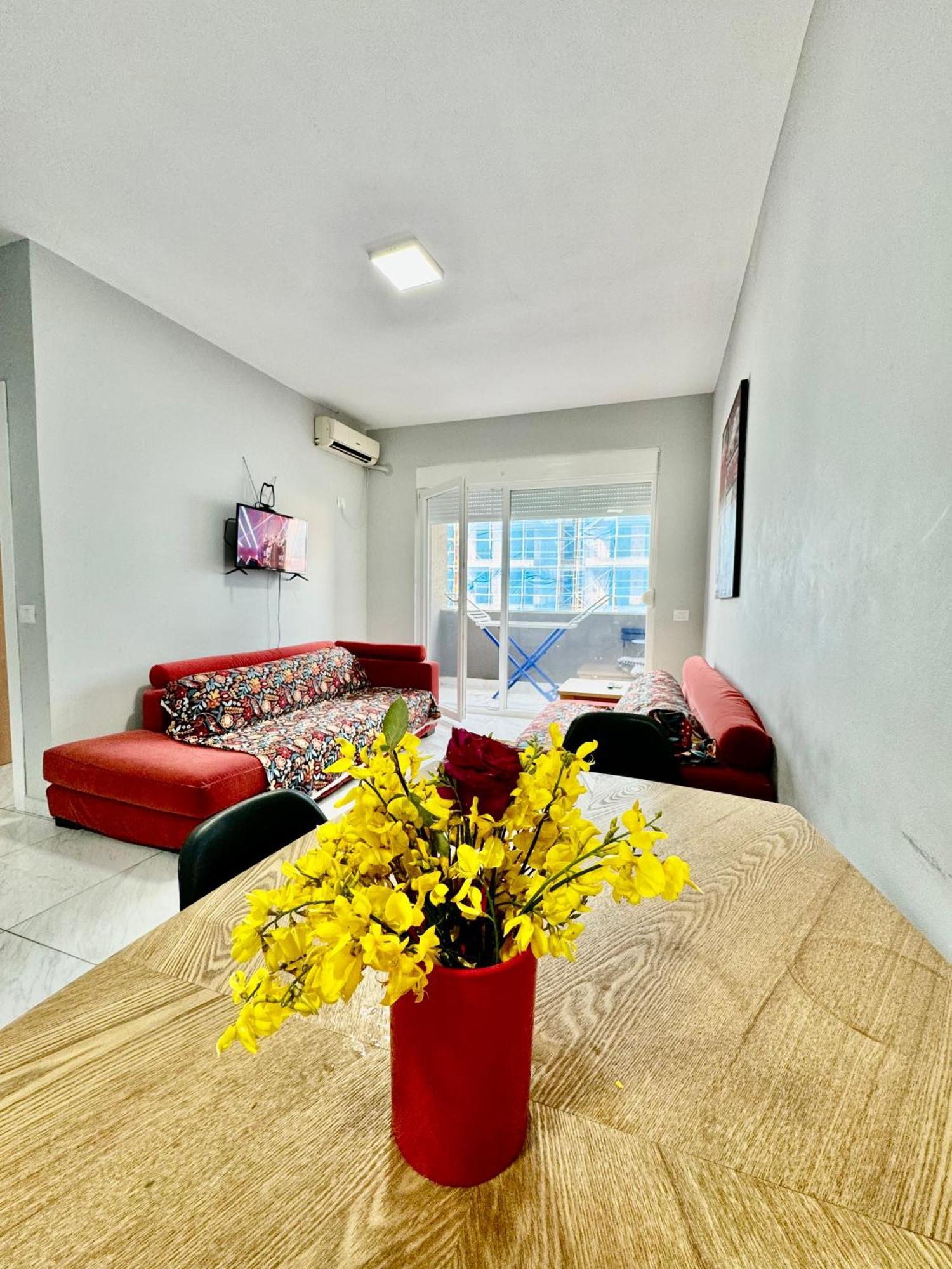 Perfect Location, Beautiful Apartament Tirana
